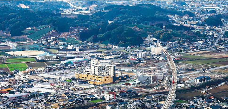 嬉野（うれしの）温泉駅（仮称）付近の建設現場。