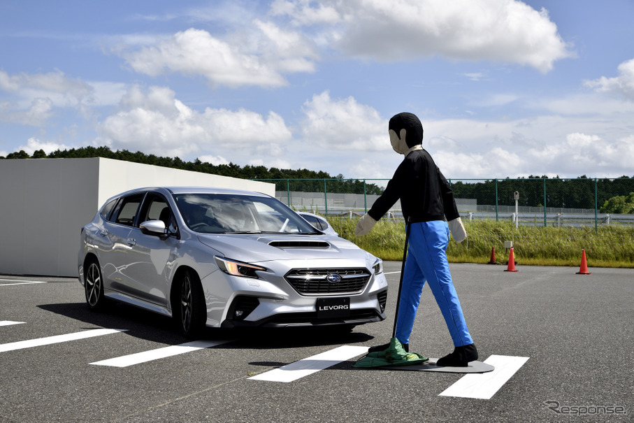 スバル・レヴォーグ新型