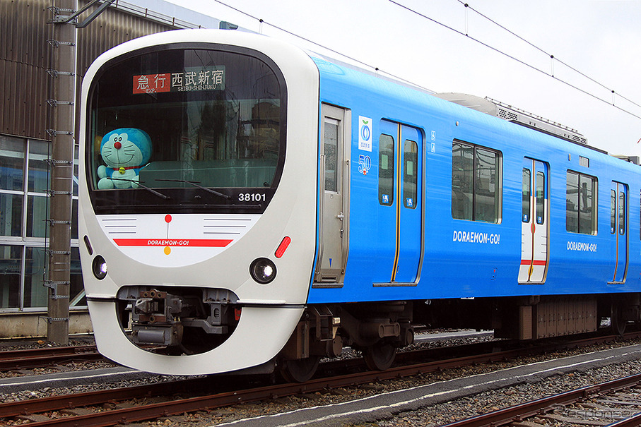 西武鉄道30000系「DORAEMON－GO！」