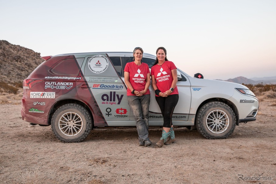 三菱 アウトランダー PHEV のRebelle Rally参戦車両