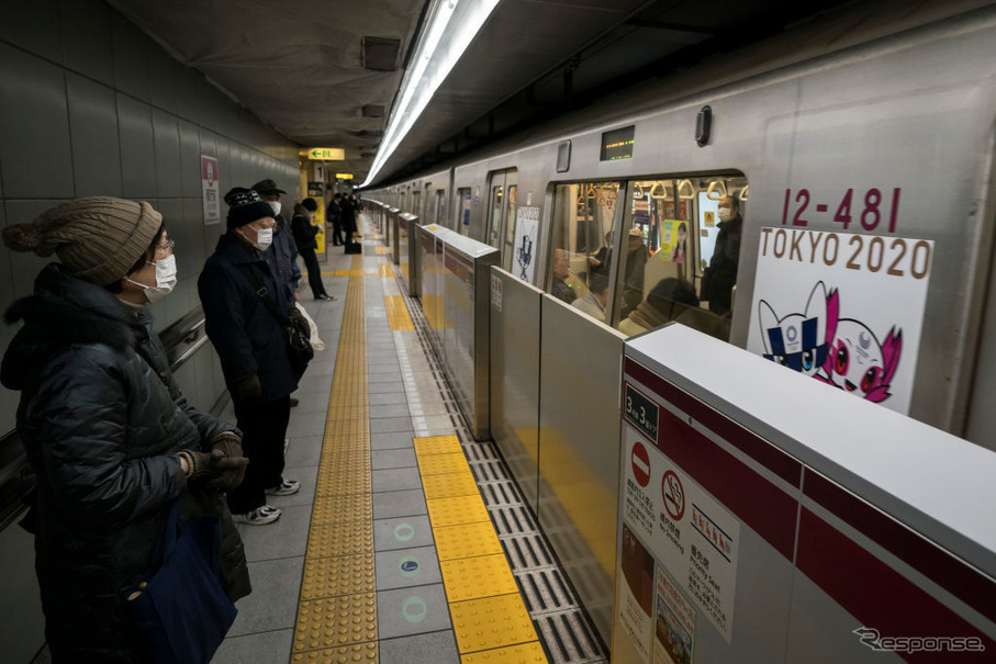 都営地下鉄大江戸線、都庁前駅（2月26日）