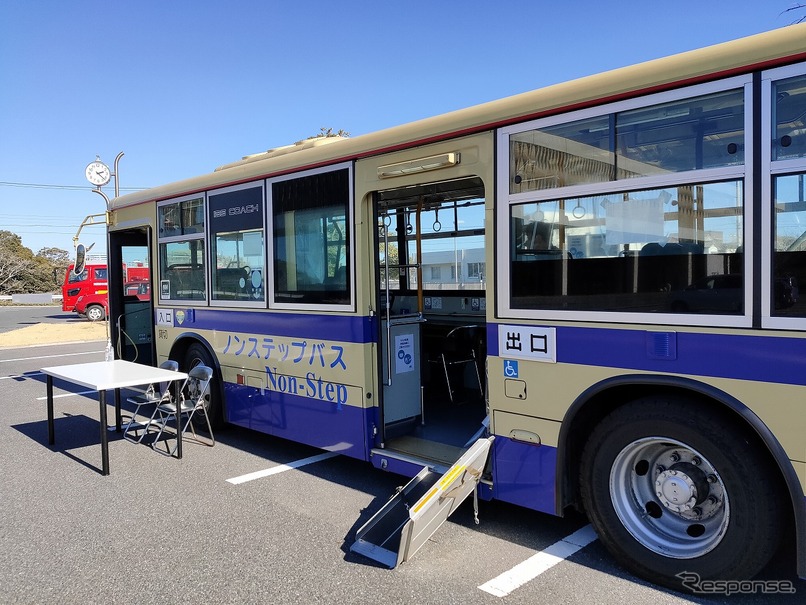 移動式PCR検体採取車（路線タイプ）