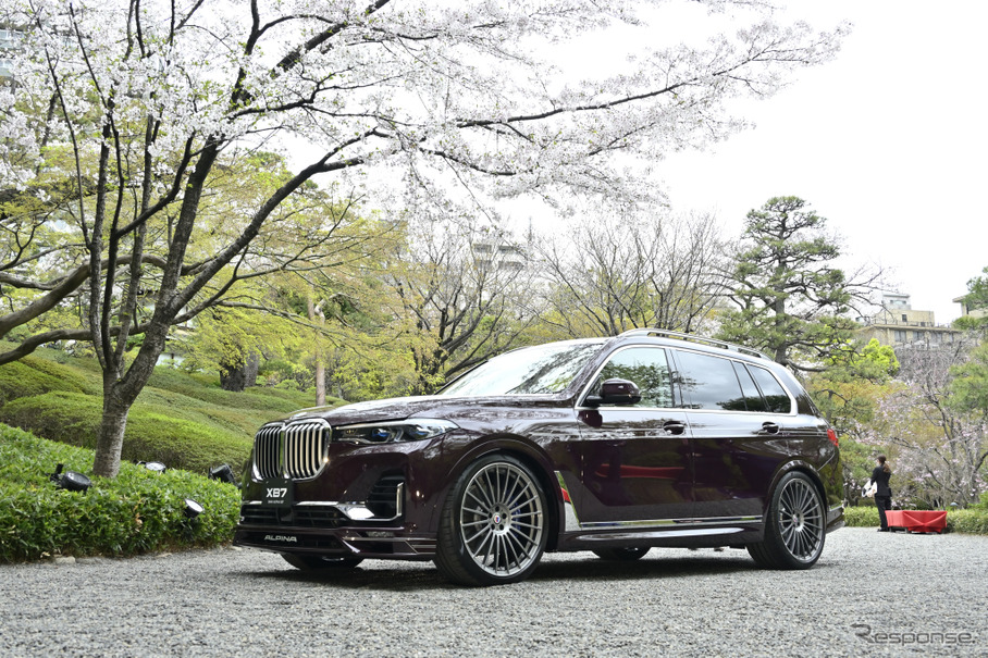 BMW アルピナ XB7