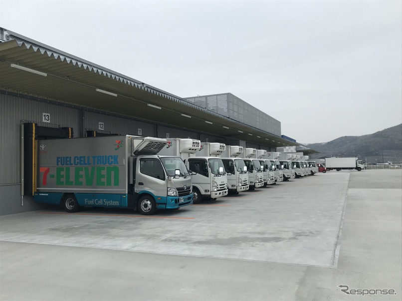 セブンイレブンの配送車（参考画像）