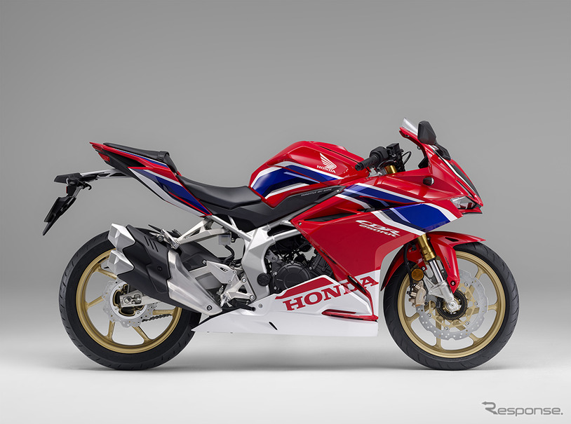 ホンダ CBR250RR（グランプリレッド・ストライプ）