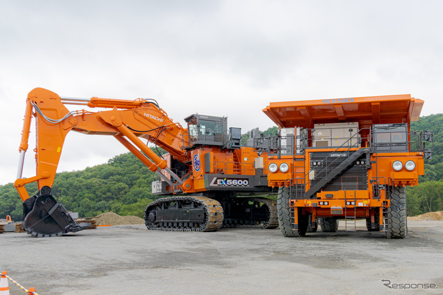 迫力!! 日立建機の超大型油圧ショベル&トラック納車式…常識が 迫力!! 日立建機の超大型油圧ショベル&トラック納車式…常識が