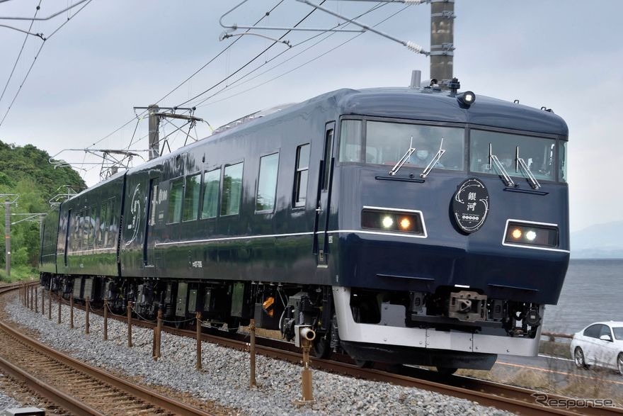 JRの車両としては唯一、グッドデザイン・ベスト100に選ばれたJR西日本117系7000番台『WEST EXPRESS 銀河』。