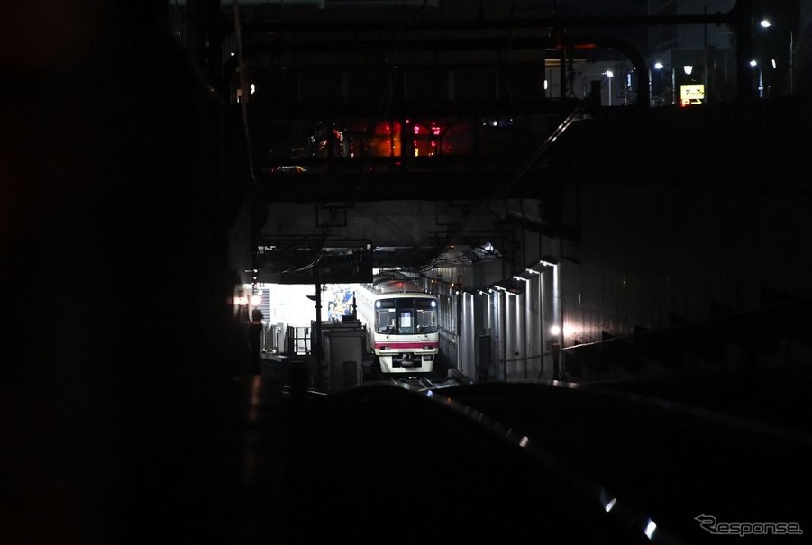 京王線国領駅（10月31日）