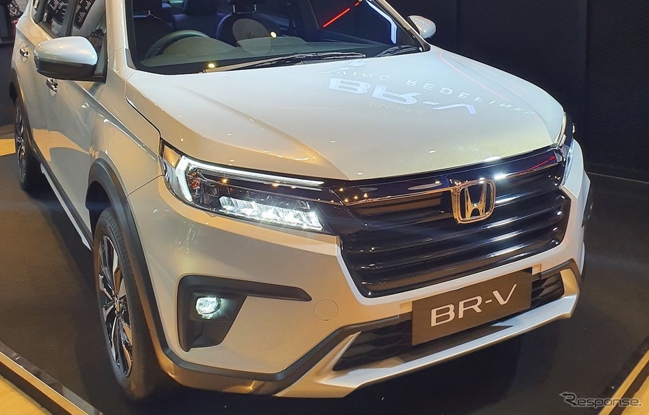 ホンダが9月に発表した7人乗りSUVの「BR-V」。インドネシア・ジャカルタのショッピングモールに展示されていた