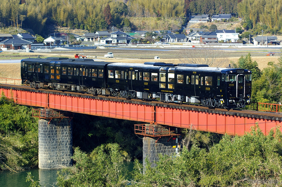 令和2年7月豪雨以来、鹿児島中央～吉松間で再び運行される『はやとの風』。
