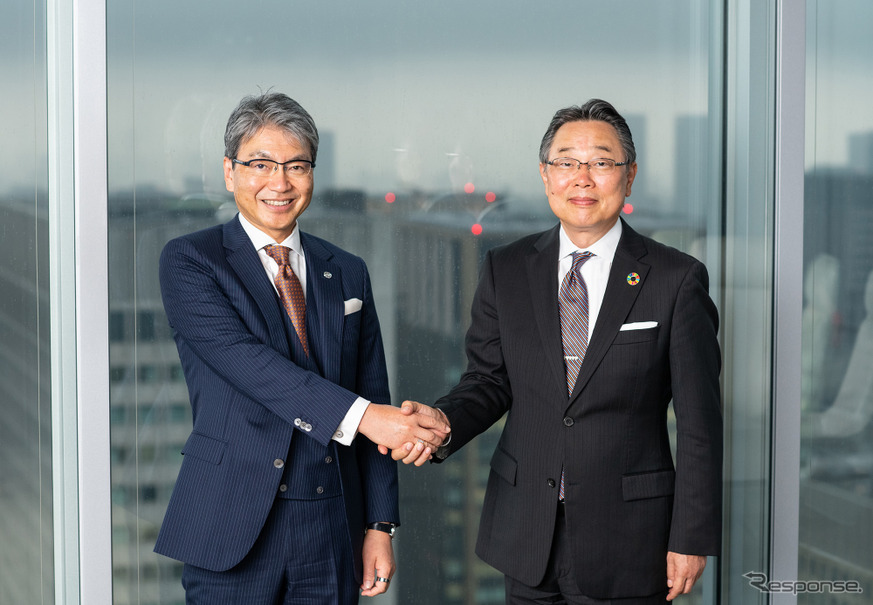 ポラリス・キャピタル・グループ 木村雄治 代表取締役社長（左）とインクリメントP 杉原博茂 代表取締役社長 CEO（右）