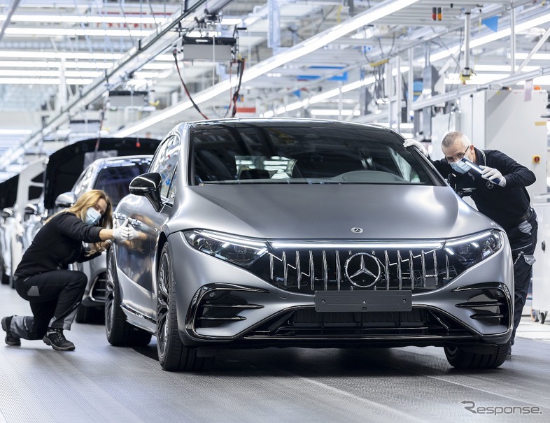 メルセデスベンツの新世代工場「ファクトリー56」で生産を開始したメルセデスAMG EQS 53 4MATIC +