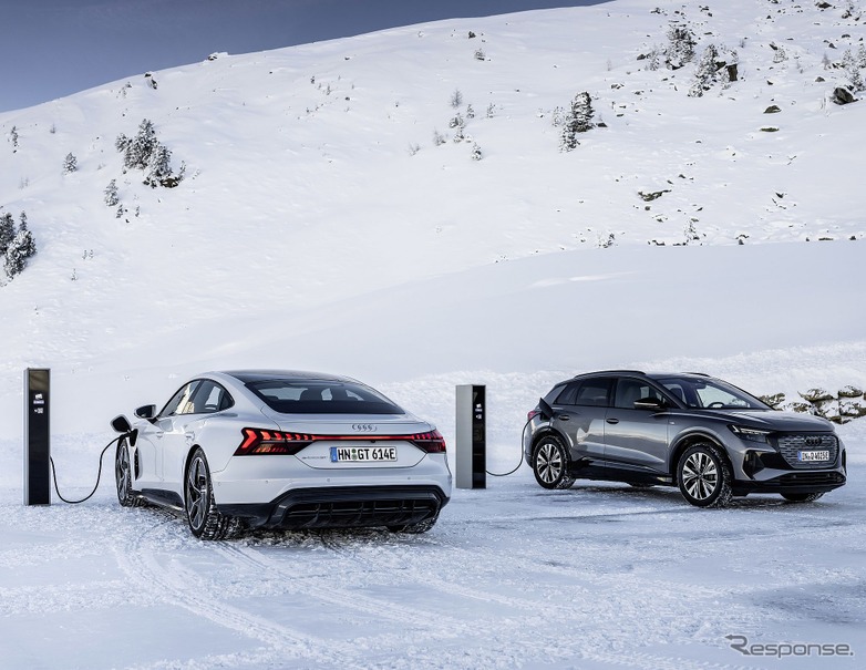 アウディ e-tron GT クワトロとアウディQ4 e-tron
