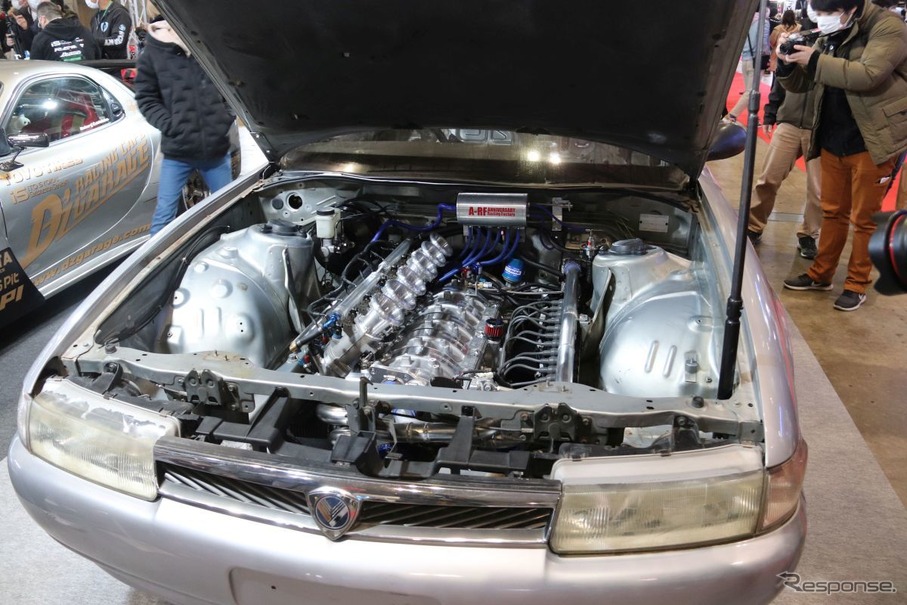 39Bロータリー？ 6ローターユーノスコスモ（東京オートサロン2022）