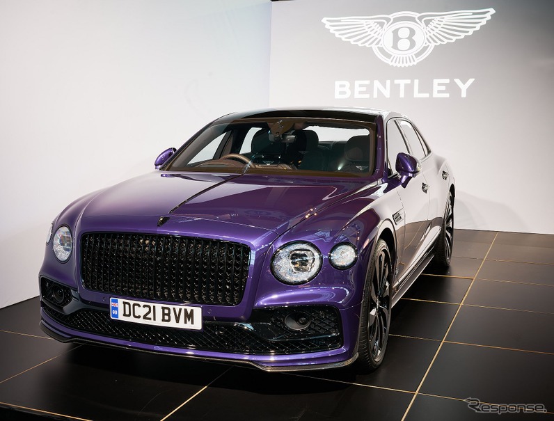 ベントレー・フライングスパー・ハイブリッド（2022 Autoworld Museum）