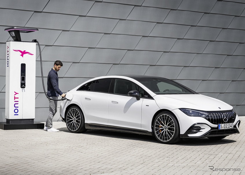 メルセデスAMG EQE 53 4MATIC +