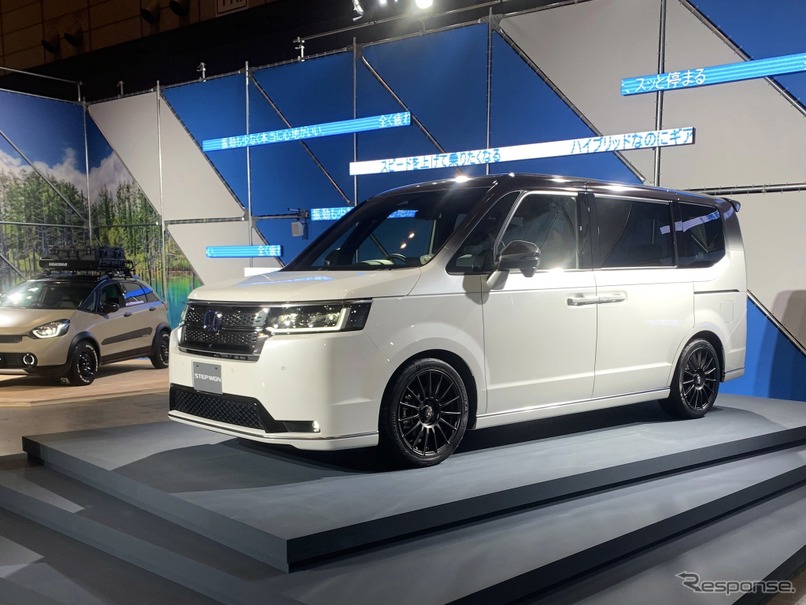 ホンダ・ステップワゴン e:HEVスパーダ（予告）