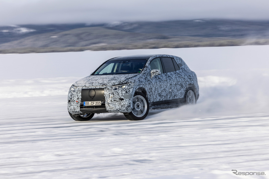 メルセデスベンツ EQS SUV のプロトタイプ