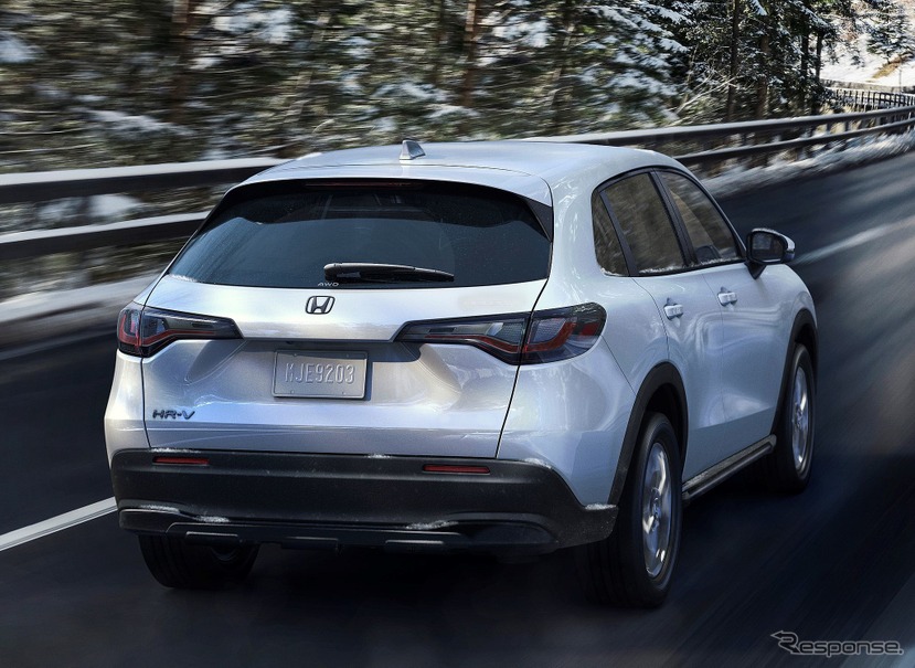 ホンダ HR-V 新型は シビック ベース、日本の ヴェゼル より大きい