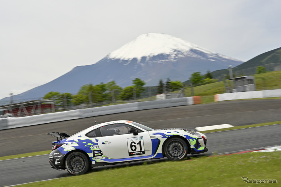 スーパー耐久公式テストの様子