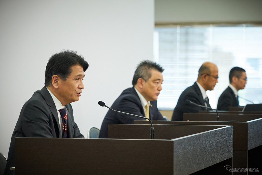 トヨタ自動車の2021年度決算会見の様子