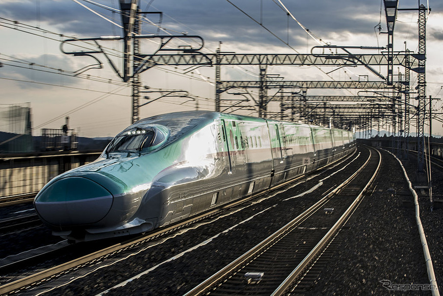 『はやて』とともに新幹線オフィス車両が指定席化される『はやぶさ』。