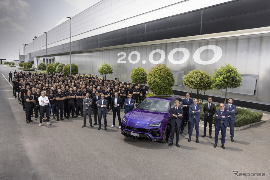 生産台数2万台目のランボルギーニ・ウルス