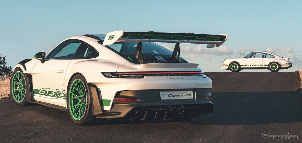 ポルシェ 911 GT3 RS 新型の「トリビュートtoカレラRSパッケージ」とポルシェ 911 カレラ RS 2.7