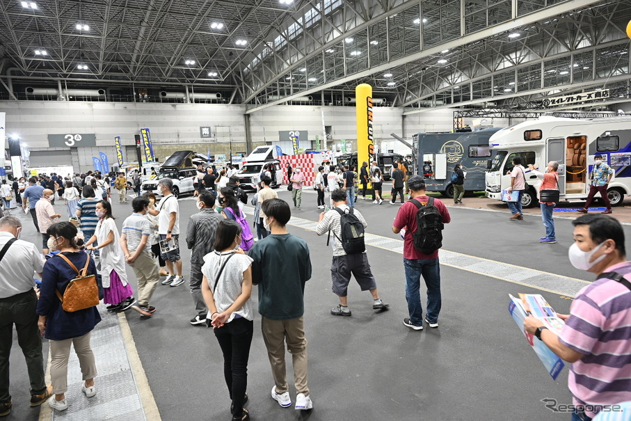 名古屋キャンピングカーフェアの会場