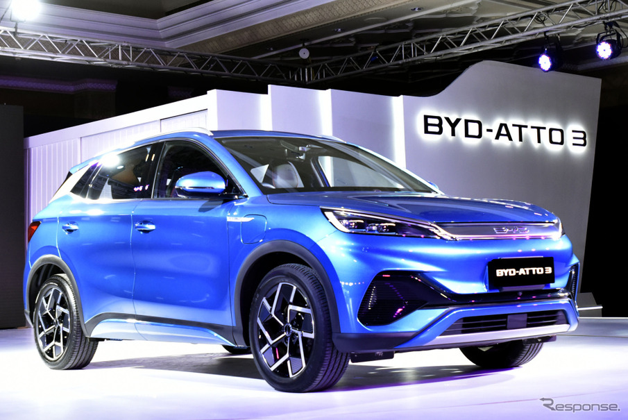 バフェットが投資する中国EVメーカー「BYD」、テスラとの違いは？