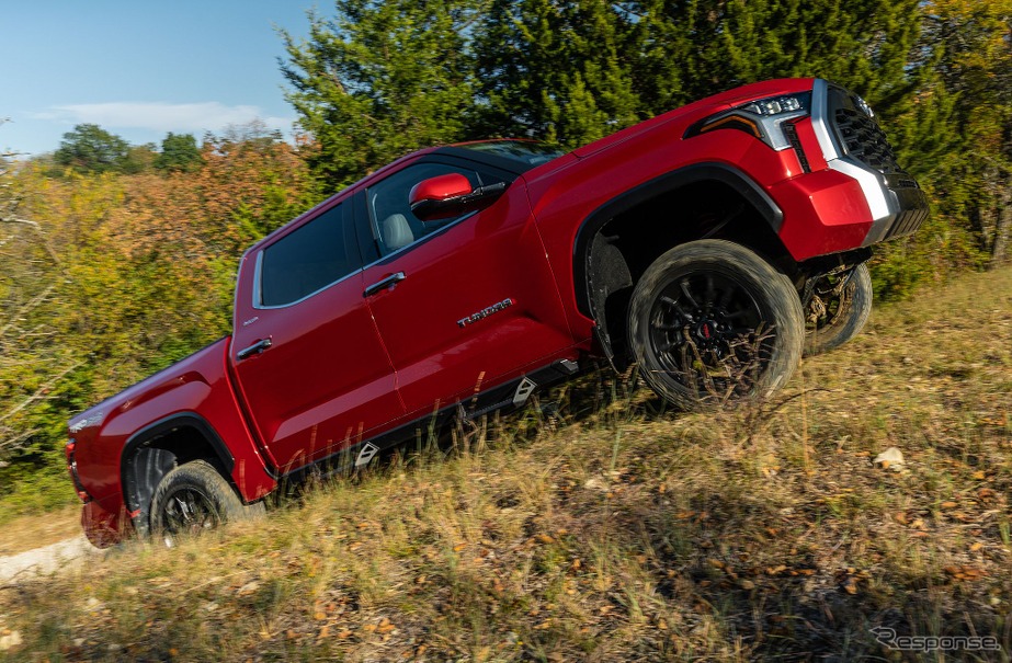 トヨタ・タンドラ 新型の「TRDリフトキット」装着車