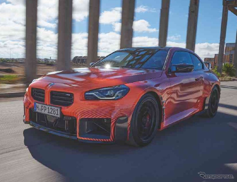 BMW M2 新型の「Mパフォーマンスパーツ」装着車