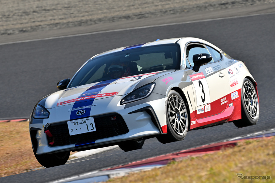 GR86/BRZ Cupで戦う翁長実希