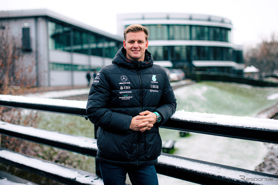 2023年のF1レースシートには就けなかったミック・シューマッハだが、メルセデスでリザーブドライバーを務めることになった。