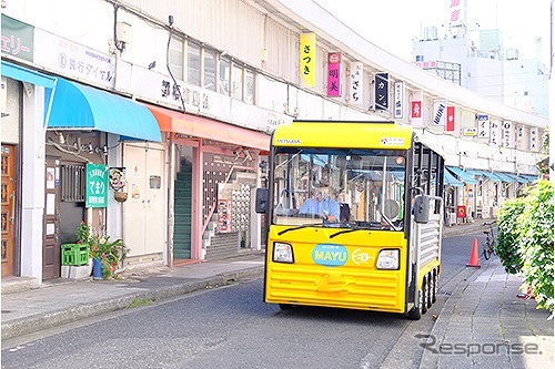 京急の実証実験「グリスロで巡る関内探訪ツアー」の様子（参考画像）
