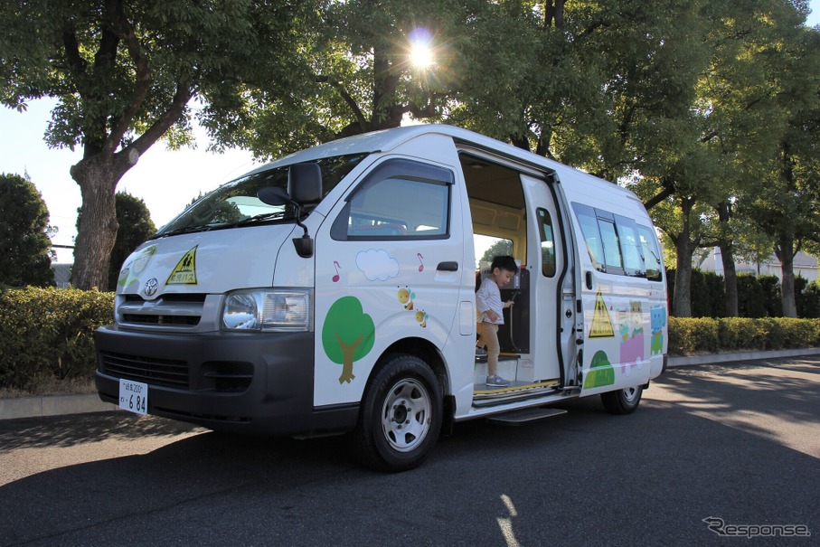子ども車内放置検知システム実証のイメージ（実際の車両とは異なる）