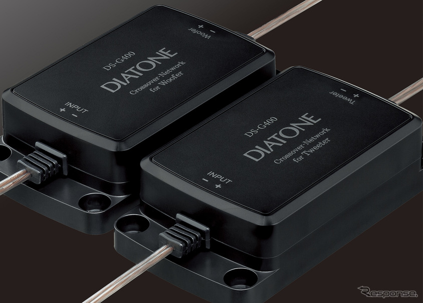 「バイアンプ接続」に対応した「パッシブクロスオーバーネットワーク」の一例（ダイヤトーン・DS-G400）。