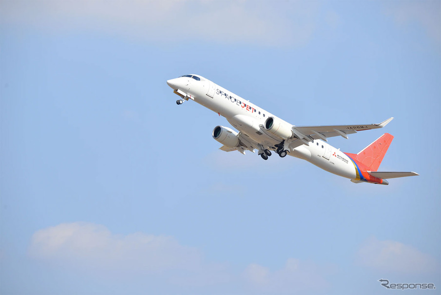 三菱スペースジェット飛行試験機（10号機）の初飛行（2020年3月）