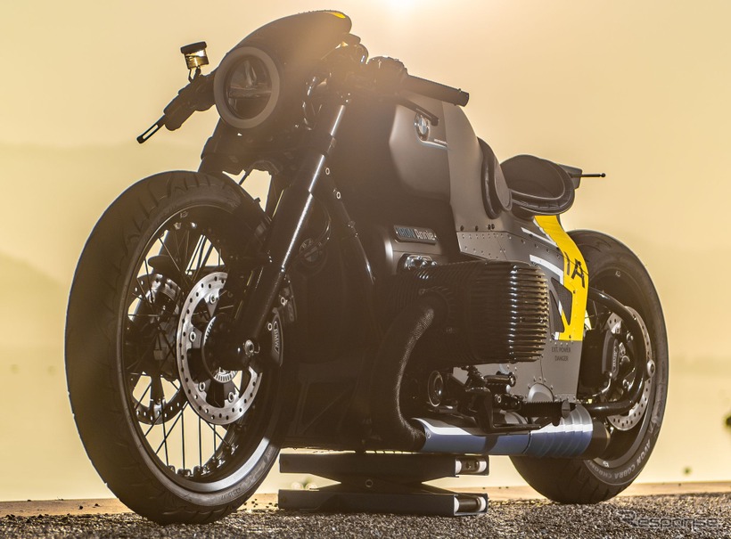 BMW R18 IRON ANNIE