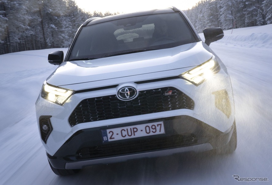 トヨタ RAV4 ハイブリッド の「GRスポーツ」（欧州仕様）