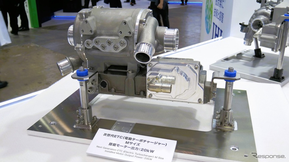 まもなく市販されるという新世代のターボチャージャー（IHIブース/FC EXPO 2023）