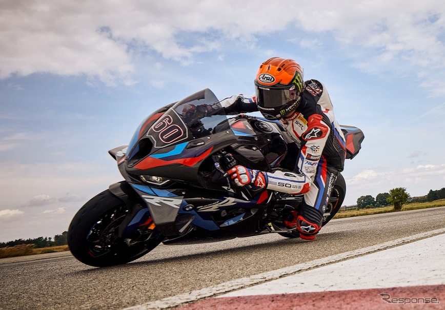 BMW M1000RR コンペティションモデル