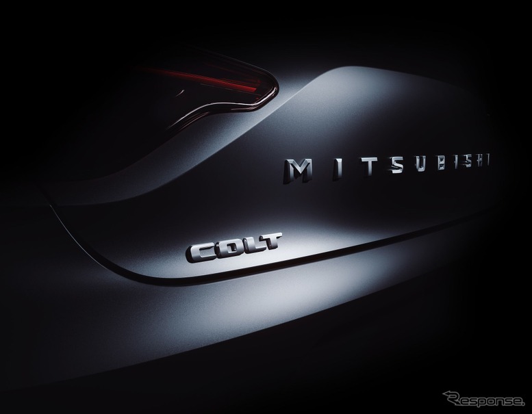 三菱 コルト 新型のティザー写真