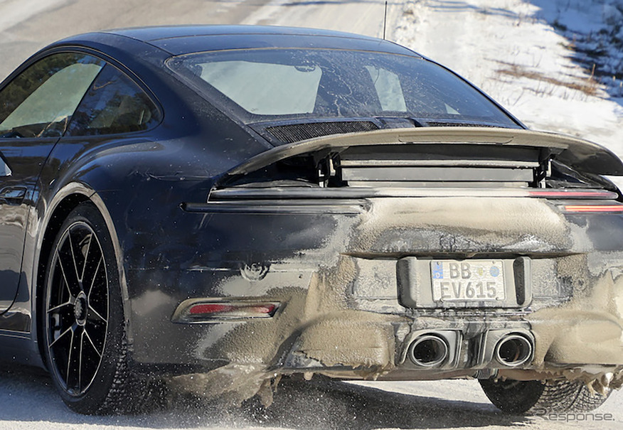 ポルシェ 911 GTS 改良新型プロトタイプ（スクープ写真）