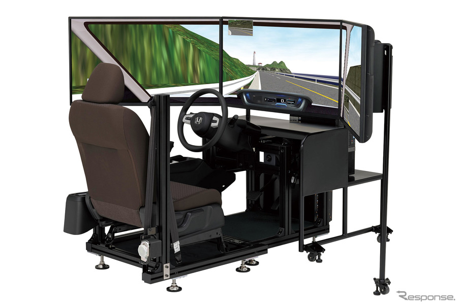 ホンダドライビングシミュレーター「DB型モデル-A」