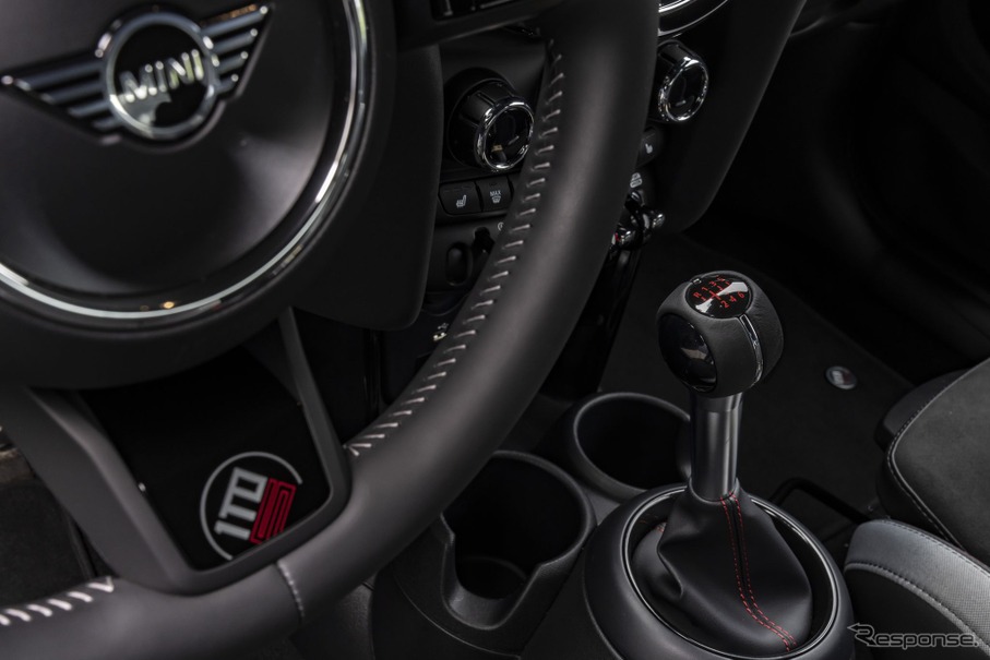 MINI 3ドアハッチバック JCW（ジョン・クーパー・ワークス）の「1to6 エディション」