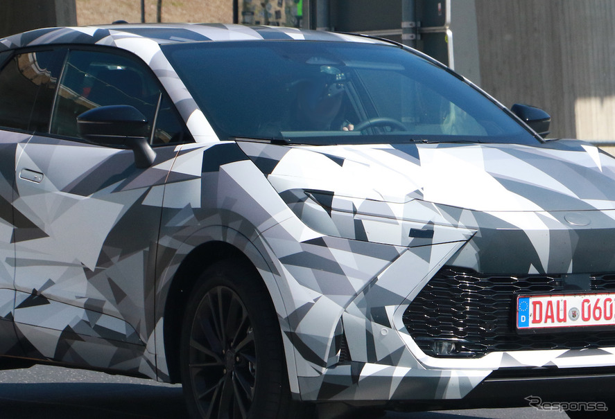 トヨタ C-HR 次期型プロトタイプ（スクープ写真）