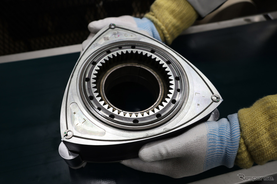 マツダMX-30 e-SKTACTIV R-EVに搭載されるe-SKYACTIV R-EVのローター