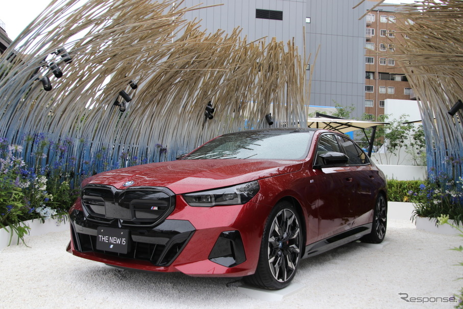 BMW i5 M60
