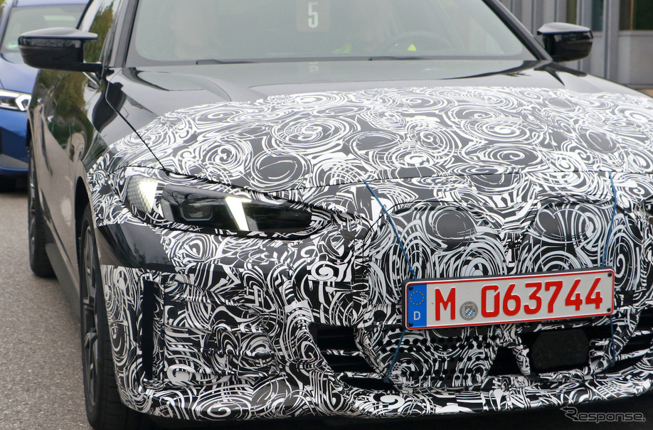 BMW i4 M50 改良新型プロトタイプ（スクープ写真）